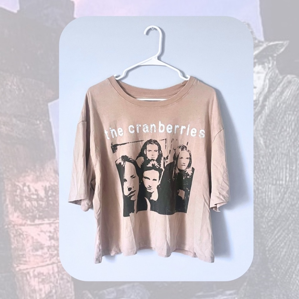 rare vintage The Cranberries band music short sleeved beige shirt